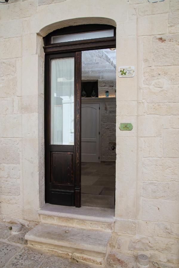 Domus Petra 96 Ceglie Messapica Exterior foto